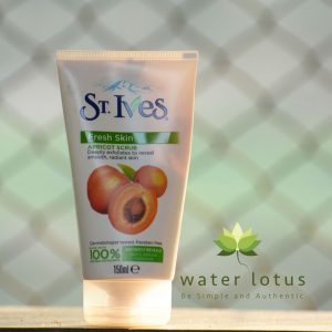 St. ives Fresh Skin Invigorating Apricot Scrub